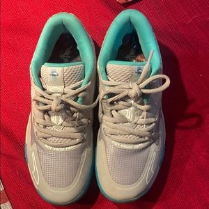 Puma basketball shoes